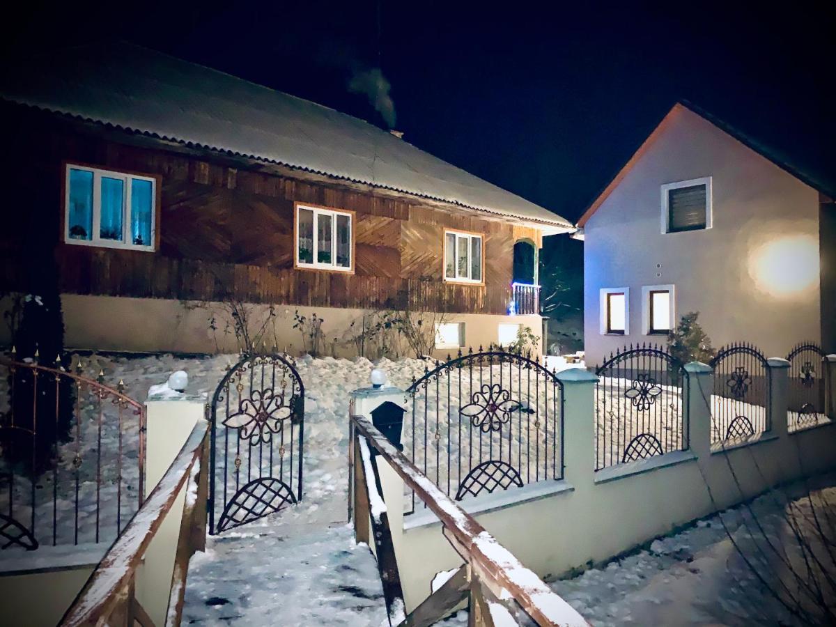 Cottage house Podoboveț Exterior foto