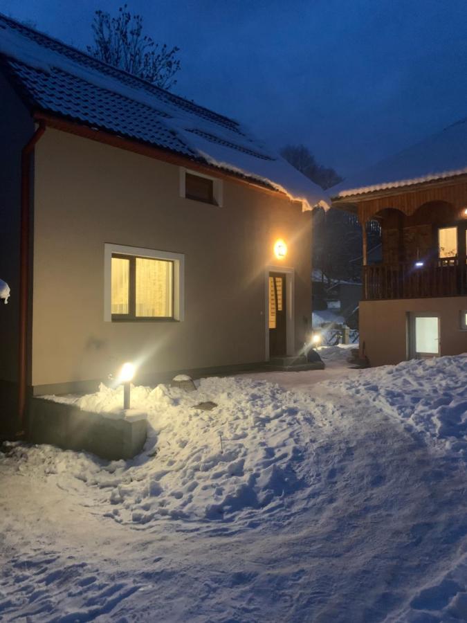 Cottage house Podoboveț Exterior foto